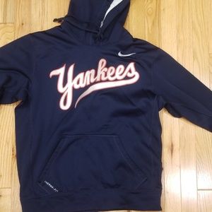 Size small  NIKE yankee hoodie